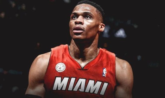 热火空出两席杀入买断争夺战 韦少伊巴卡进入视线