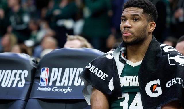 开云首页体验-苏群：字母哥明确了自己的人设 将来如果有什么变故那责任不在他