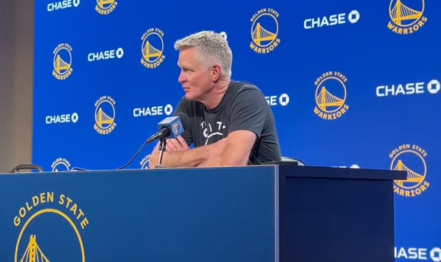 科尔：我们上半场表现很差，开拓者阵容增加了运动力和身高