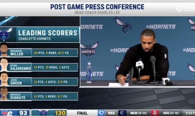 开云首页入口-查尔斯-李谈球队：球队的进攻因流畅的传导球而持续被激活